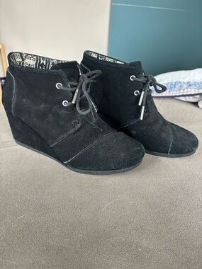 Toms Black Suede Wedge Lace-Up Ankle Booties